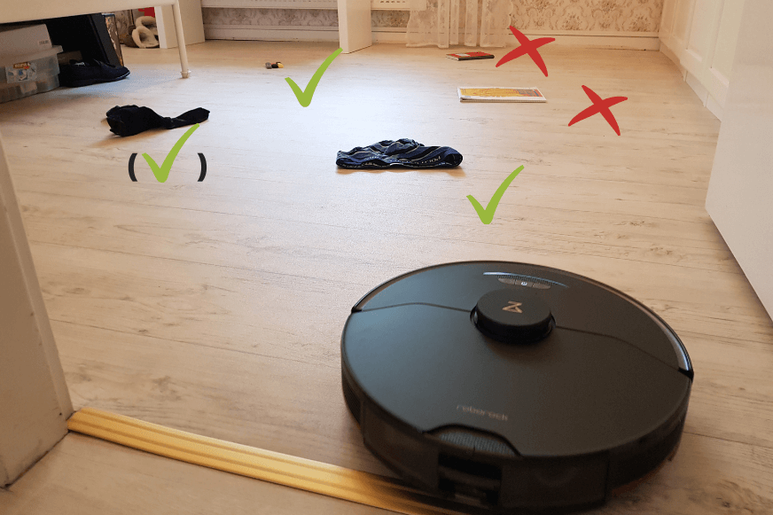 Roborock S7 MaxV во время теста на распознавание плоских объектов